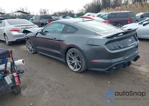 2018 Ford Mustang Ecoboost z USA, uszkodzony, nr VIN 1FA6P8TH6J5137623